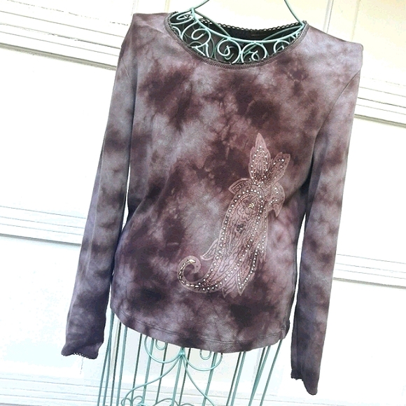 Long Sleeve Tee Shirt Y2K Fun Fun Swirl Dyed Graphic Tee Crystal Imprint Design - Picture 3 of 16